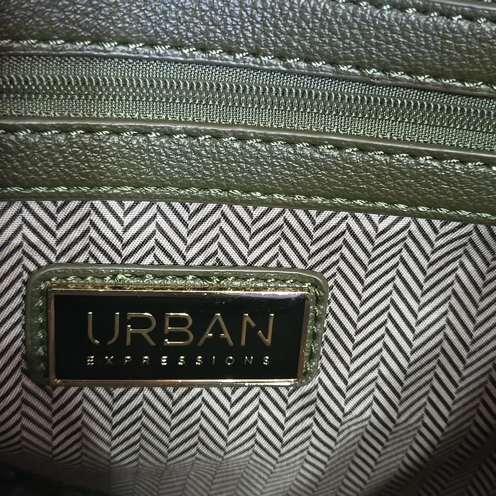 Elegant Dark Green Handbag - Picture 5 of 10